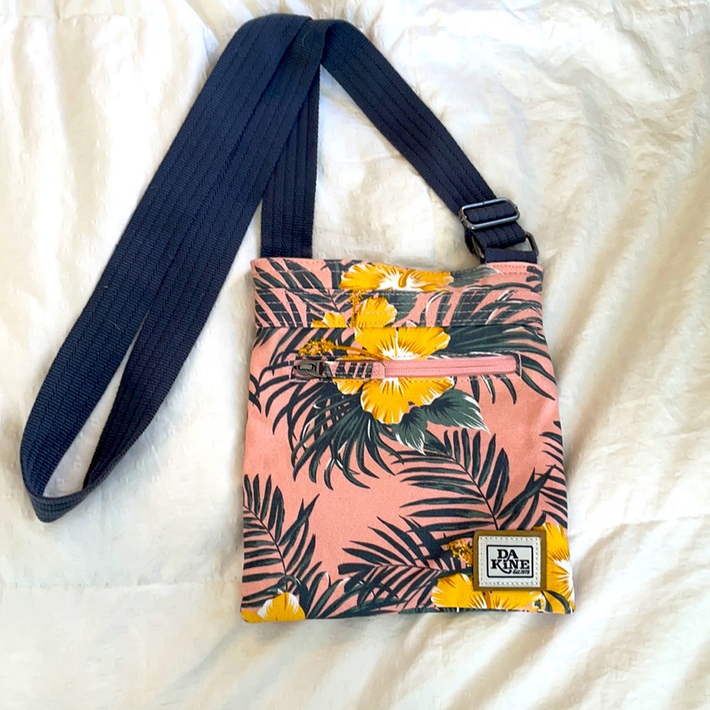 Purse - Picture 2 of 2